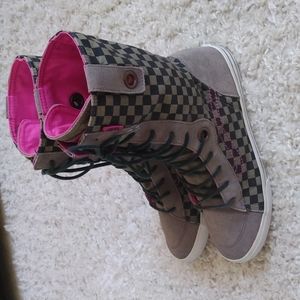 Vans Showdown Sneakers